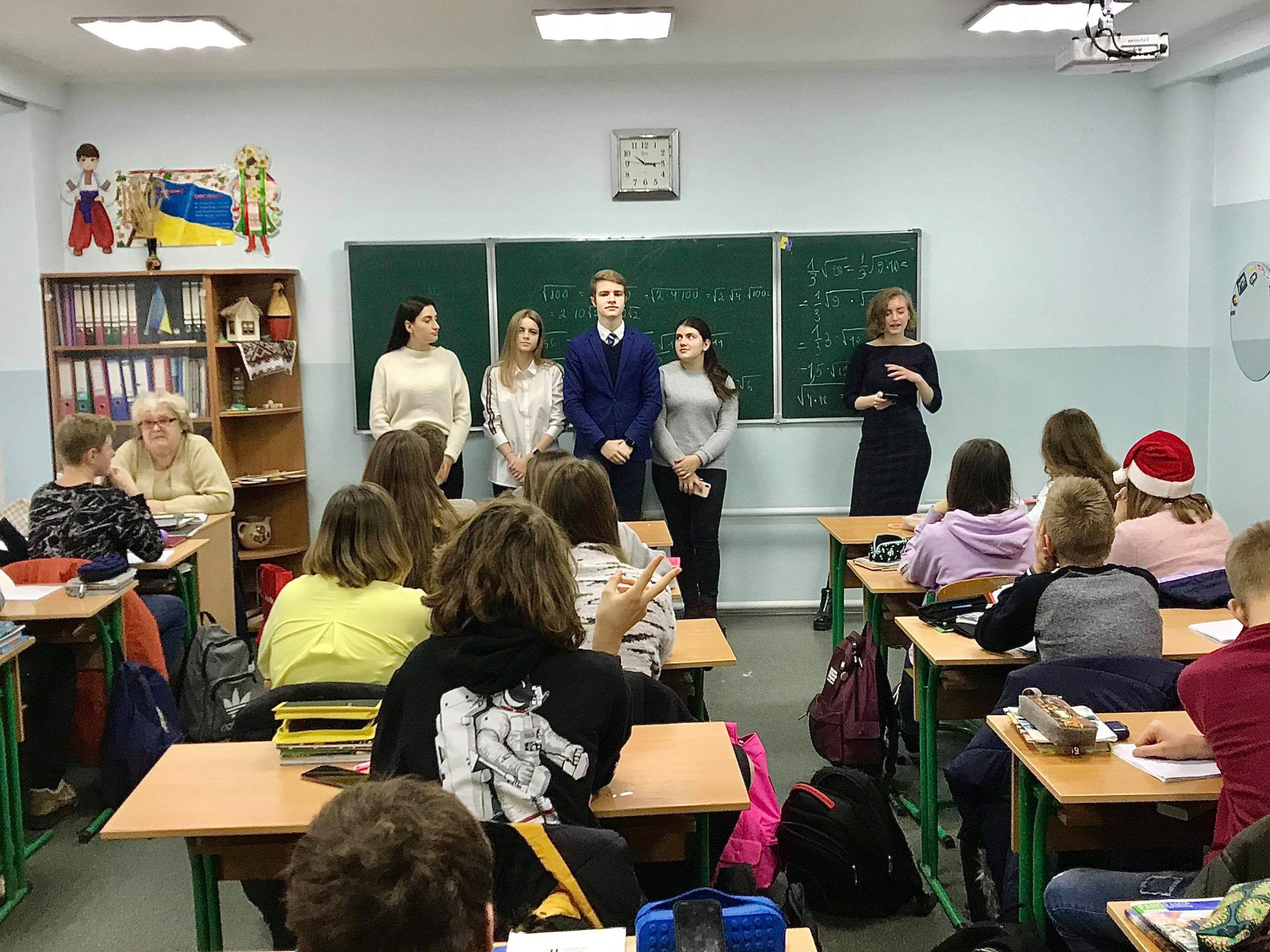 Юридична клініка Академії адвокатури України провела урок “Школа без корупції”